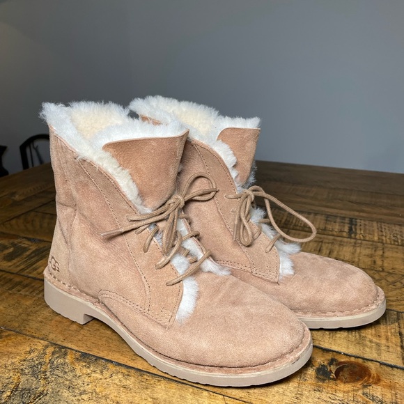 UGG Shearling Lace-Up Foldover Boots 6.5 Tan - Picture 5 of 8